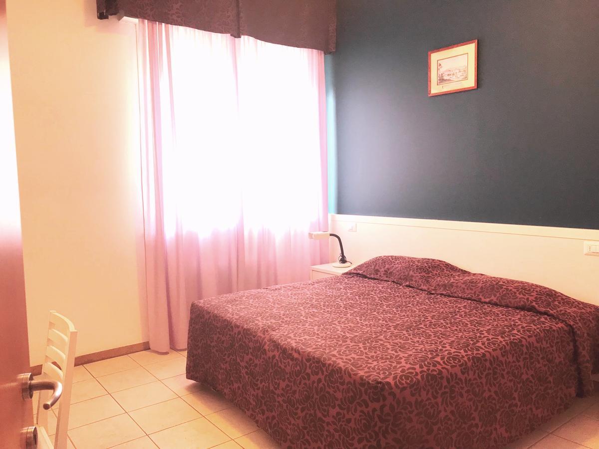 Roma Suite Apartments Cervia Eksteriør billede