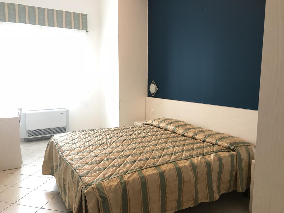 Roma Suite Apartments Cervia Eksteriør billede